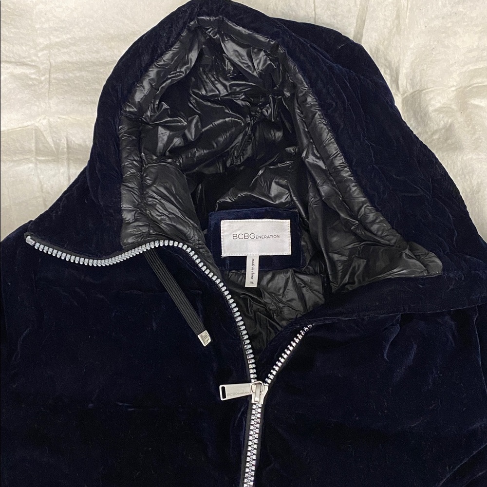 BCBGeneration Women's Velvet Hooded Bomber Coat Jacket $249 - Picture 5 of 16